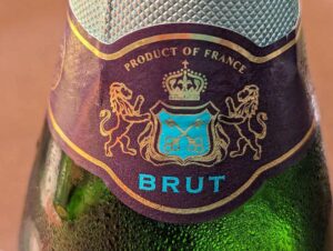 brut (Brut)