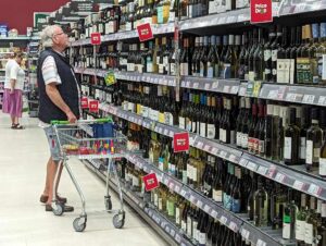 choosingwine (Beware of Decoy Effects When Buying Wine)