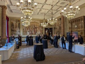 tasting (Tasting for The Essential Guide to Italian Wine)