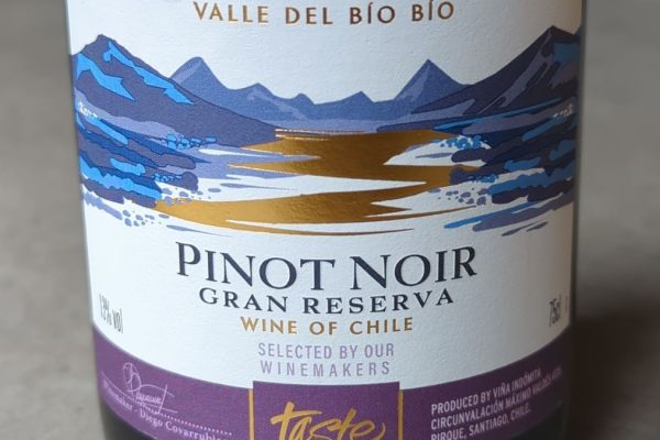 Valle del Bio Bio Chilean Pinot Noir
